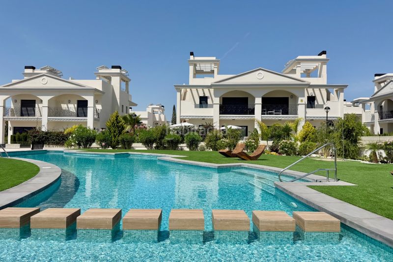 Foto 6b0a7e82-de82-4cd3-a936-3e1eb0f34dba. Planta baixa amb piscina a Pueblo Bravo Rojales