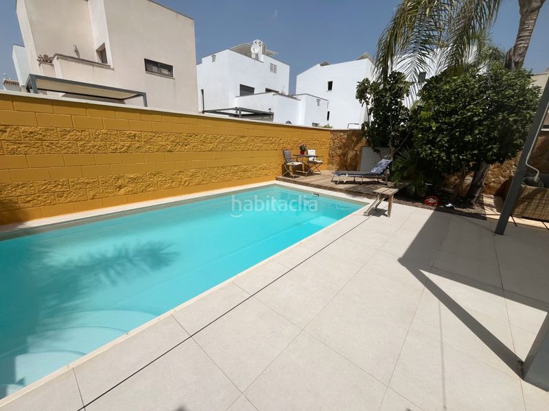 Foto fd10e787-eed4-4a0d-8a62-2d3b267a5d44. Chalet ... en Pueblo Bravo Rojales