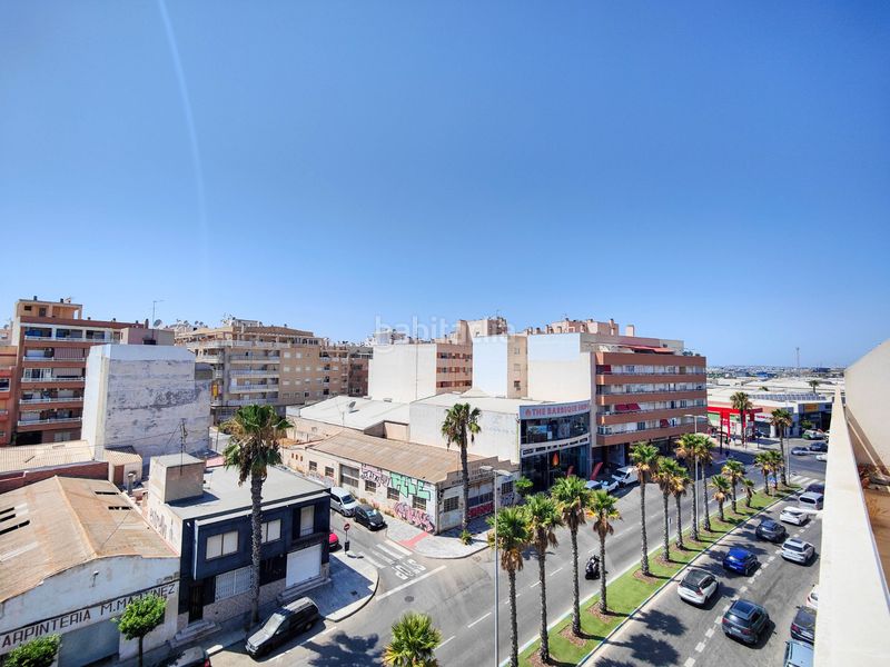 Foto ffc6a97d-dbce-4366-95ae-25cce1451360. Lloguer àtic a Antonio Machado Torrevieja
