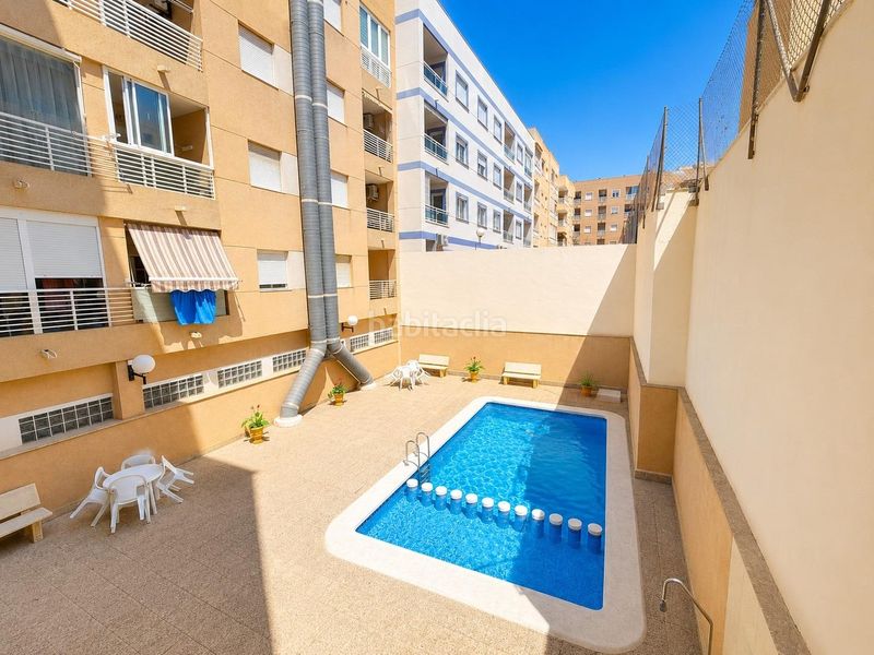 Foto a6073702-7536-443b-9b95-a13926724c87. Apartament amb piscina a Antonio Machado Torrevieja
