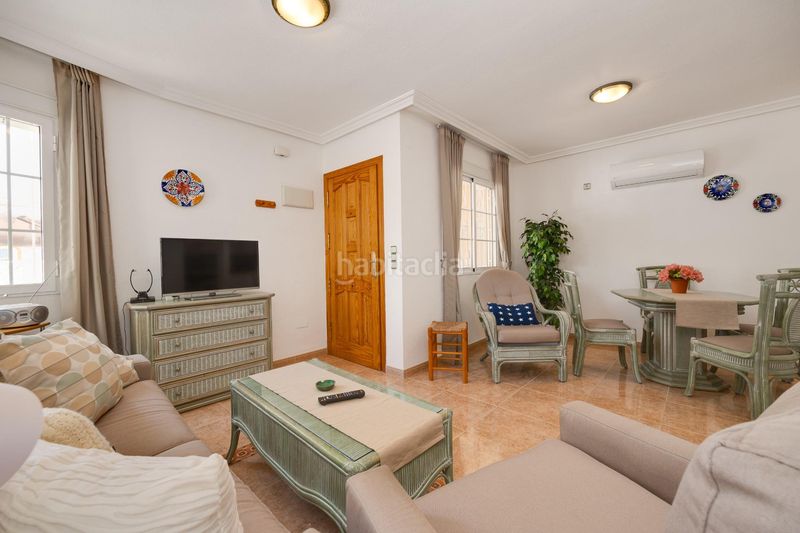 Foto a580b600-4f92-4371-a8df-080025958055. Casa aparellada amb piscina a Playa Flamenca Orihuela