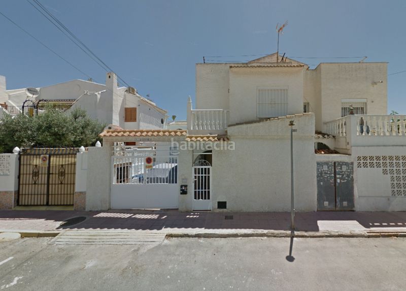 Foto 8088dcbe-33c3-407d-870b-095f3fef8f2d. Casa adossada amb aparcament a Zona los Frutales Torrevieja