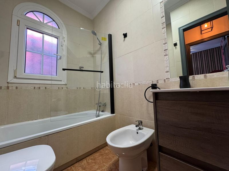 Foto 9e89b186-5546-426d-aa0d-5681e0f9ef07. Casa aparellada amb piscina a Los Almendros Orihuela