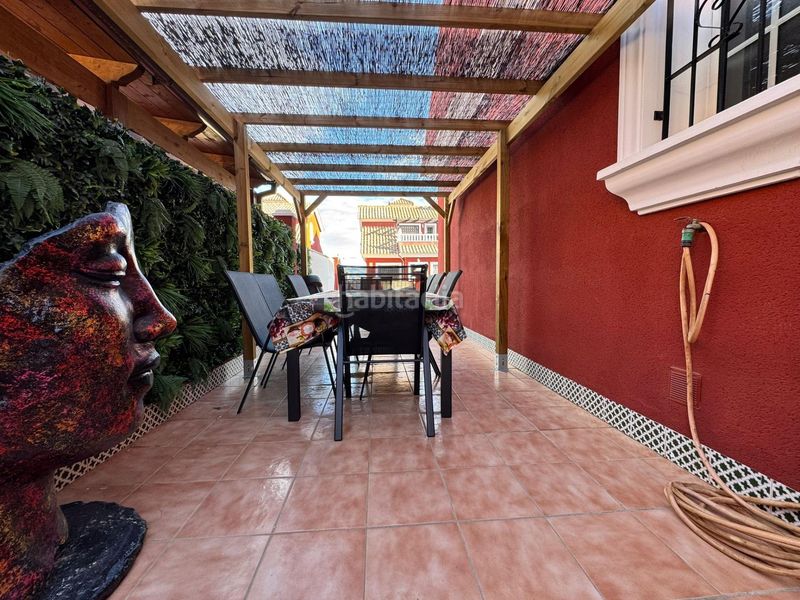 Foto d568f4fc-b29b-4f63-a311-44a17fcb1e92. Casa aparellada amb piscina a Los Almendros Orihuela