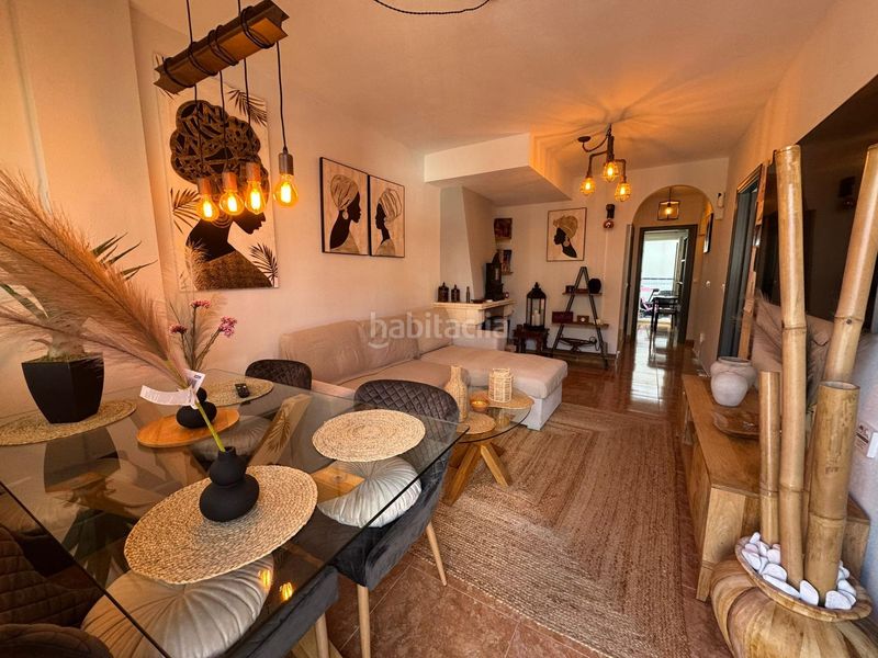 Foto e5d63b63-358c-4936-b976-d9355e4e93e7. Casa aparellada amb piscina a Los Almendros Orihuela