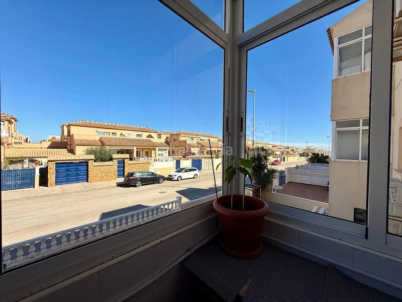 Foto 6730faa2-8358-49e7-a519-accea9060c73. Apartament amb piscina a Los Balcones y los Altos Orihuela