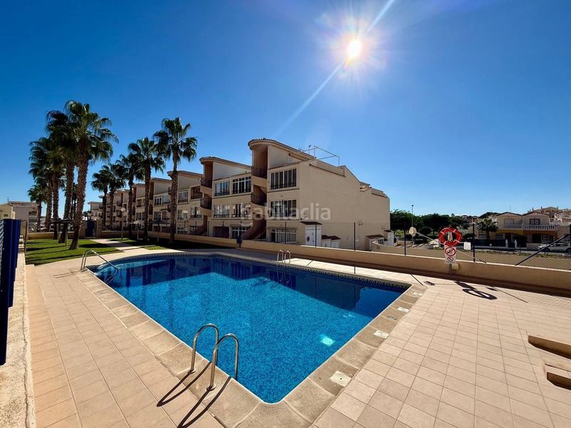 Foto b712fbd6-4799-491d-851f-f7c3171a8d83. Apartament amb piscina a Los Balcones y los Altos Orihuela