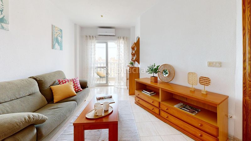 Foto f8ff4416-c59e-42c8-937d-1dd8a9ca9d78. Apartament amb piscina a Antonio Machado Torrevieja