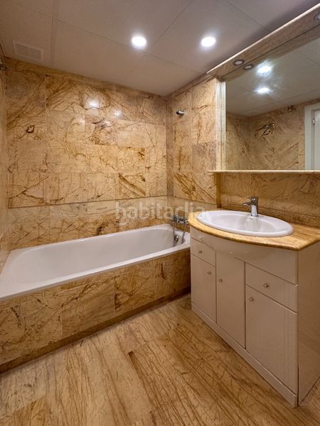 Foto a4059cb9-9757-4892-90a7-ec60f4424e30. Planta baixa amb piscina a Lomas de Cabo Roig - Los Dolses Orihuela