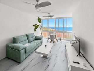 Apartament a Punta Prima. Este precioso apartamento totalmente reformado en punta prima of