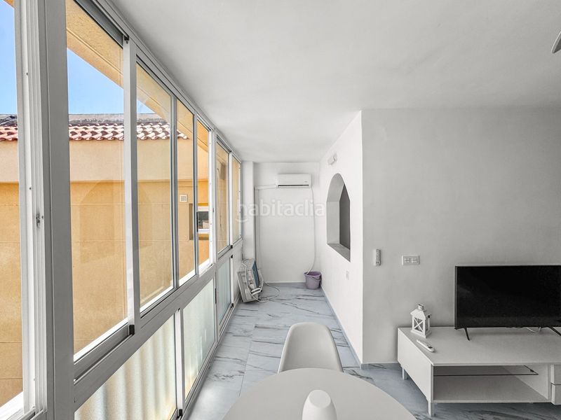 Foto 4f8ce711-dc5c-4e10-96de-13ff6077c268. Apartament amb piscina a Punta Prima Torrevieja