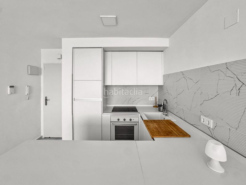 Foto ded9e60c-4daa-4d2e-a65d-04f9e789d398. Apartament amb piscina a Punta Prima Torrevieja