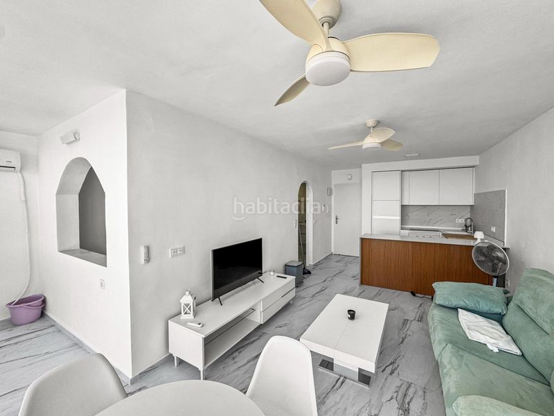 Foto f9ed12e5-ee21-4ccd-b89b-118d747c7355. Apartament amb piscina a Punta Prima Torrevieja