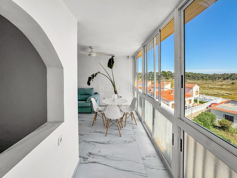 Foto ffc6cc51-0789-44ba-a0f8-c51cc5b4a75f. Apartament amb piscina a Punta Prima Torrevieja
