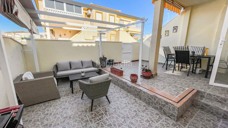 Foto 0230f049-6d9f-4624-bf45-b49ee86eb3d5. Planta baixa amb piscina a Playa Flamenca Orihuela