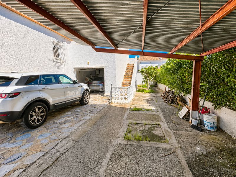 Foto 5d6f62a9-f878-4bcf-ad94-3742633e1f41. Chalet avec parking piscine dans Zona Carrefour - Urbanizaciones Torrevieja