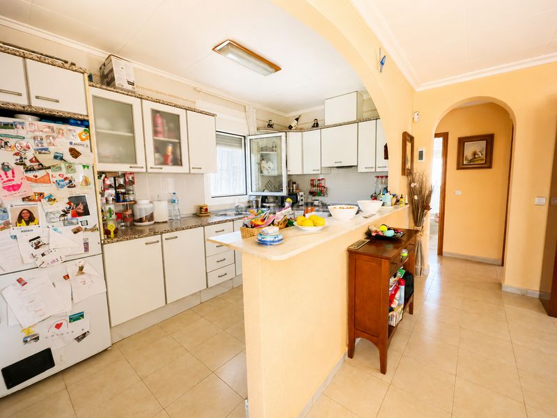 Foto c52d11aa-8aa8-46df-9705-1a8d0811e579. Chalet avec parking piscine dans Zona Carrefour - Urbanizaciones Torrevieja