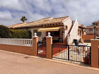 Casa aparellada a Lomas de Cabo Roig - Los Dolses