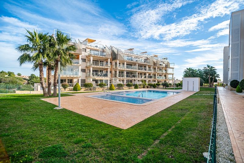 Foto 27c575b3-8fb1-4422-aae9-786e01066c0d. Erdgeschoss mit parking pool in Villamartín-Las Filipinas Orihuela