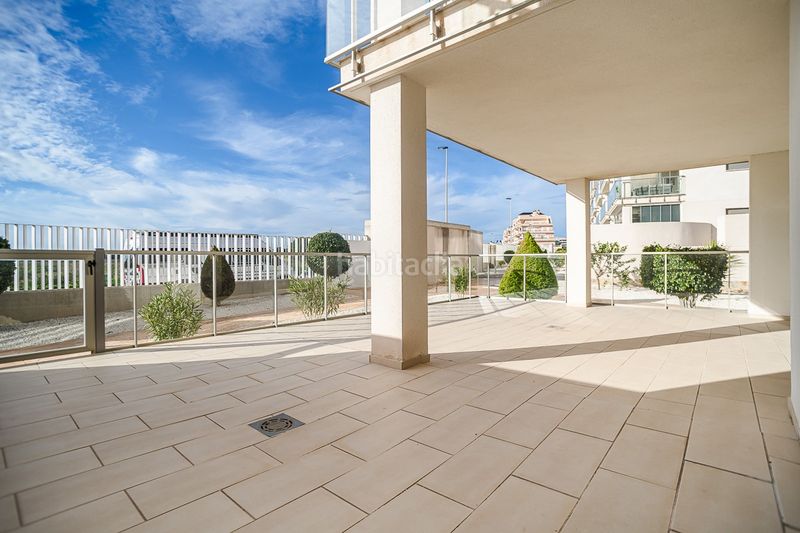 Foto 75ed299a-92b2-4a9c-9300-ddb80bf57e6b. Erdgeschoss mit parking pool in Villamartín-Las Filipinas Orihuela