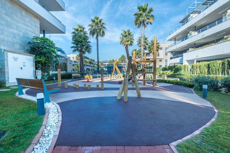 Foto b7807053-96bf-4ef1-b35b-ff8e9a703f20. Apartament amb aparcament piscina a Playa Flamenca Orihuela