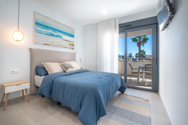 Foto bd7ac37a-bdc2-488e-9910-fe49dbc3f2e5. Apartament amb aparcament piscina a Playa Flamenca Orihuela