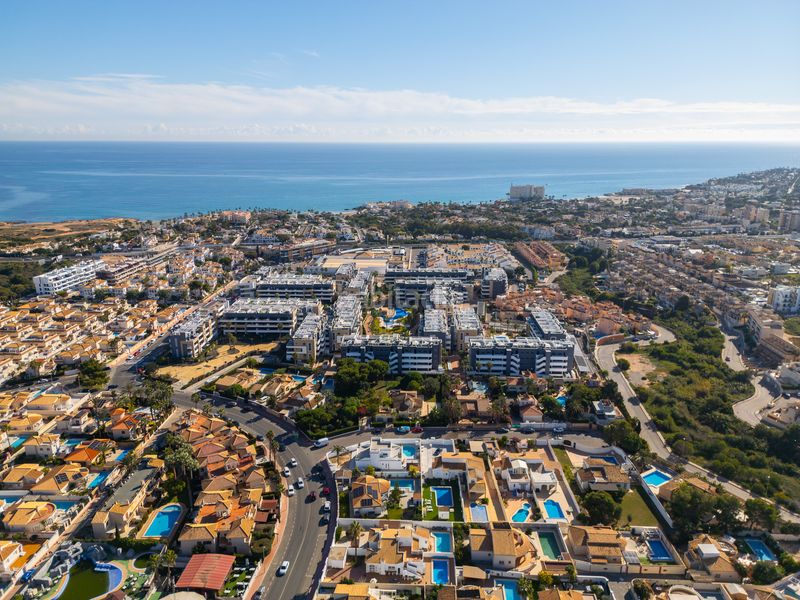 Foto cf6b4654-166c-4334-a784-78864a141881. Apartament amb aparcament piscina a Playa Flamenca Orihuela