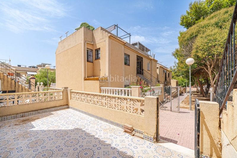 Foto 3d519fd1-c2fe-4dd8-95fa-bf8c76738ab5. Àtic amb piscina a Aguas Nuevas Torrevieja