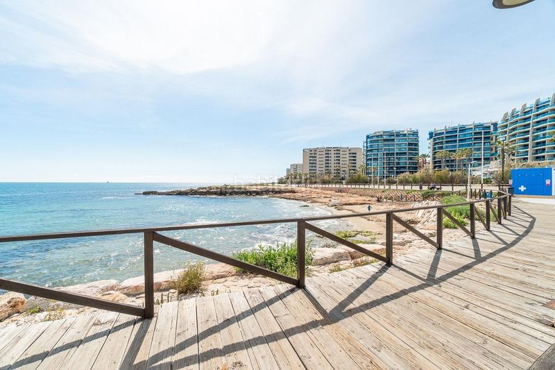 Foto 5a9292cf-fc0e-4044-8dcc-af6d7b736e0b. Apartament amb piscina a Punta Prima Torrevieja