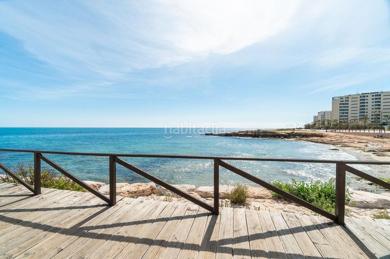 Foto 6e3735e8-491c-4a97-a04e-f08cda3d6779. Apartament amb piscina a Punta Prima Torrevieja