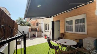 Rez-de-chaussée à La Veleta. Se vende magniacutefico bungalow en planta baja totalmente refor
