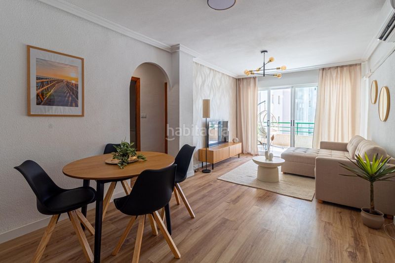 Foto b5d17f14-02dc-436b-96cb-951893cda26b. Apartament a Los Europeos Torrevieja