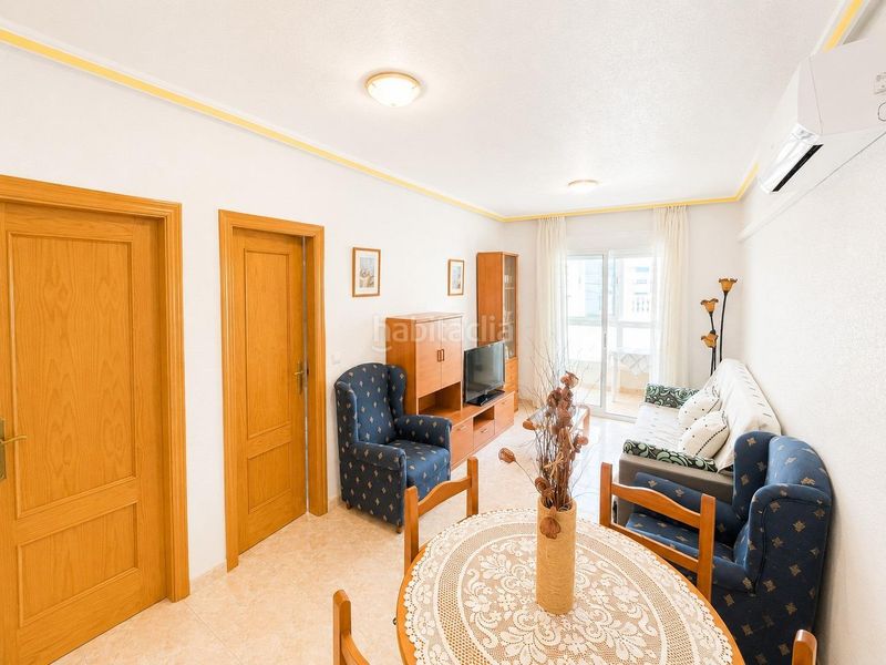 Foto 8eced9fe-87a6-4b22-aae7-b13881b4dc95. Apartament amb piscina a Antonio Machado Torrevieja