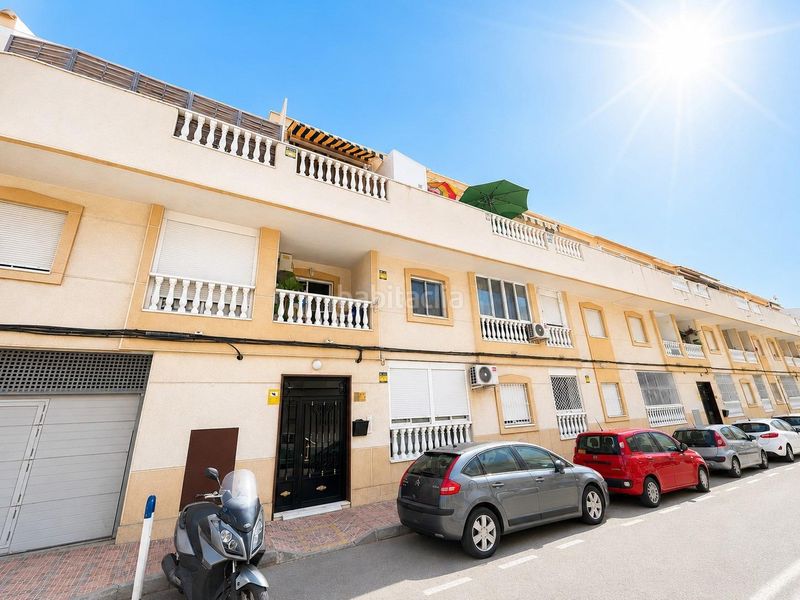 Foto db20e886-51c2-436f-837f-8329b9b62eff. Apartament amb piscina a Antonio Machado Torrevieja