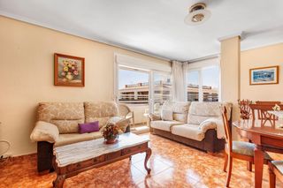 Apartament a Las Piscinas Naturales. Este fantaacutestico piso de 103 m2 ubicado en la uacuteltima pl