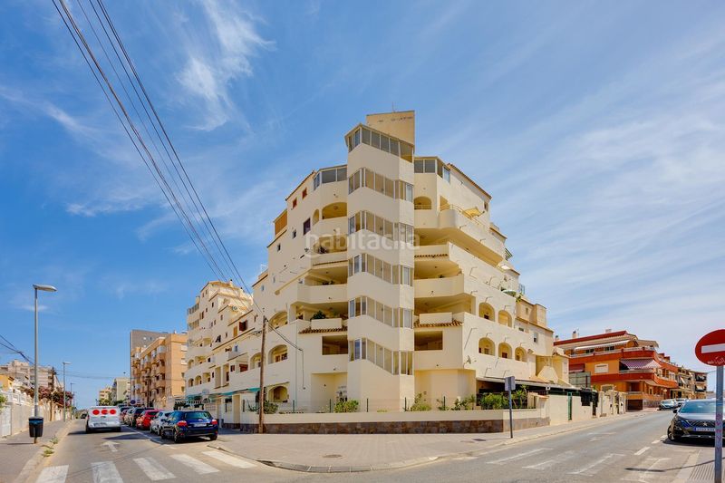 Foto f5bdf6d1-2dd1-4412-8e5c-c9e6f006cd93. Apartament amb aparcament piscina a nueva Torrevieja Torrevieja