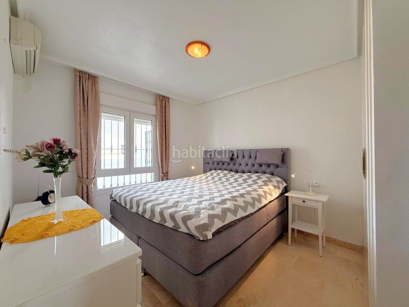 Foto 96b9e132-7108-4548-bd2b-48bce7ea1e33. Apartament amb aparcament piscina a Los Almendros Orihuela