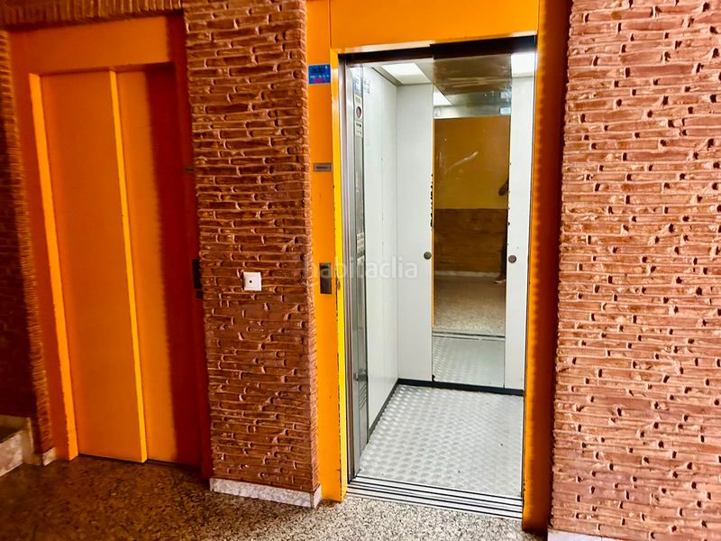 Foto 19d7a38d-9b22-4e55-a52d-8493b5ed7c0b. Apartament amb piscina a Antonio Machado Torrevieja