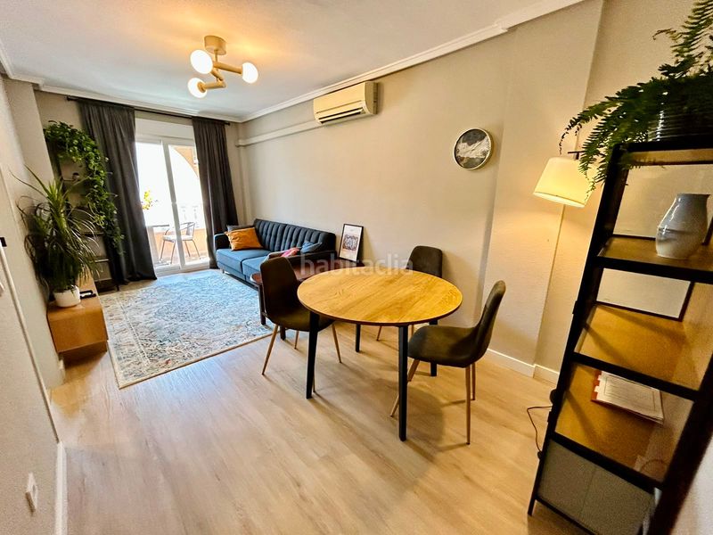 Foto 2f762901-36b4-48e2-90b6-71783b5b260d. Apartament amb piscina a Antonio Machado Torrevieja