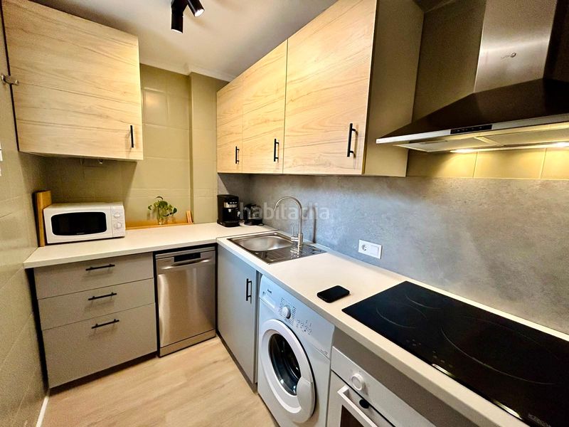Foto e98f3578-8a8e-48a1-8de0-cf13f18a4d2c. Apartament amb piscina a Antonio Machado Torrevieja