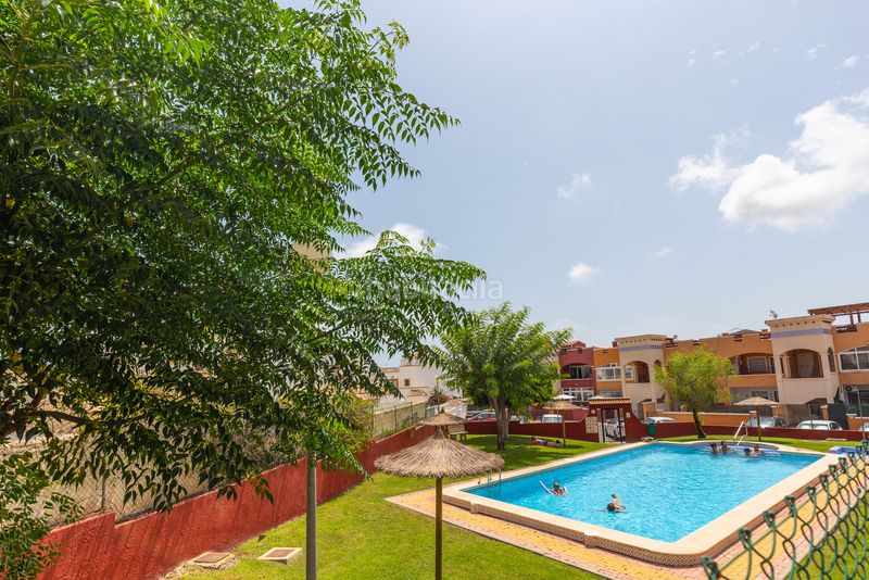 Foto 06dea01e-cb44-42fa-b905-05234fc6c376. Planta baixa amb aparcament piscina a La Florida Orihuela