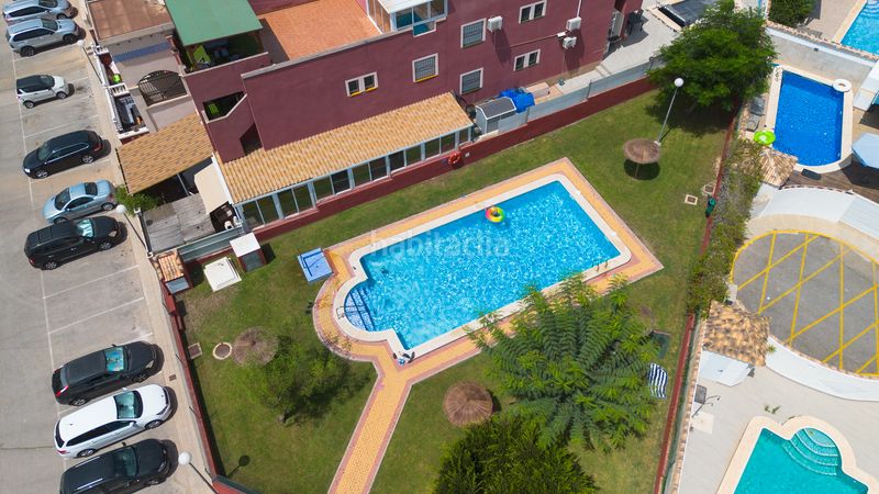 Foto 19bdd1b6-ef3f-400a-821d-41eee3b81ac1. Planta baixa amb aparcament piscina a La Florida Orihuela
