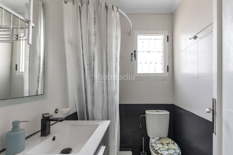 Foto c21493ae-5954-4eab-bbe0-b125e2165310. Planta baixa amb aparcament piscina a La Florida Orihuela