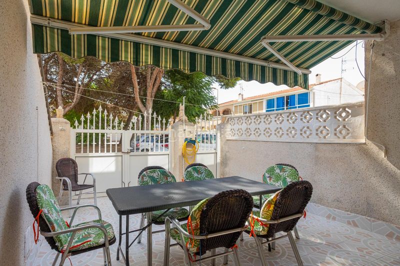Foto ff3bdae5-43e7-43aa-9fcf-ec332befcf18. Planta baixa amb aparcament a Playa de los Náufragos Torrevieja