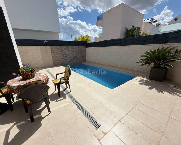 Foto aff04a80-685e-4d17-a544-bdbb22ce9bc4. Xalet amb aparcament piscina a Benijófar