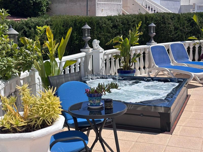 Foto 19316a8e-9aee-44e7-88fe-ca3e4c5b10a0. Xalet amb aparcament piscina a Los Balcones-Los Altos Torrevieja