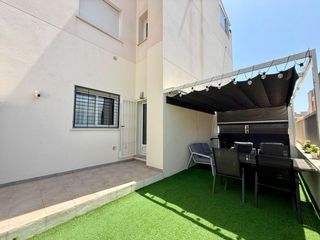Planta baixa a Parque Acuático - Sector 25. Se vende bungalow en planta baja, construido en 2018, situado en