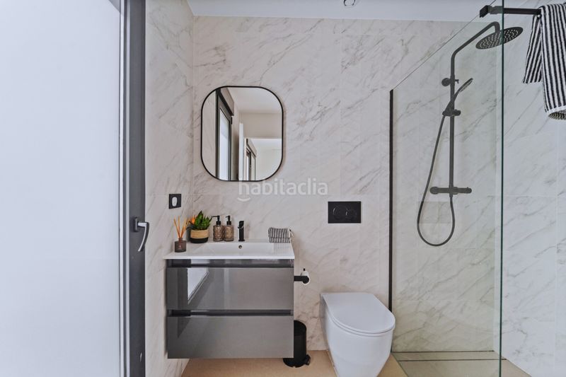 Foto 5b0b3d60-bb22-4e47-ab40-ff334825bf9c. Casa aparellada amb aparcament piscina a Montesinos (Los)