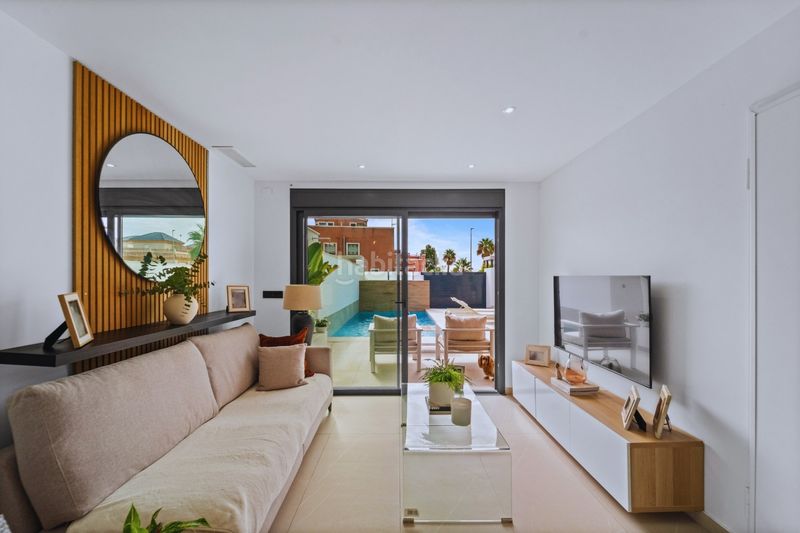 Foto 5cb76410-4300-448e-8382-065b332f0b9d. Casa aparellada amb aparcament piscina a Montesinos (Los)