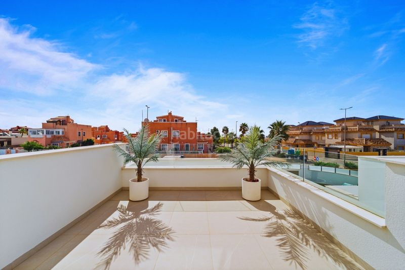 Foto ef44711a-7247-439d-a914-cb260fbc4fd1. Casa aparellada amb aparcament piscina a Montesinos (Los)